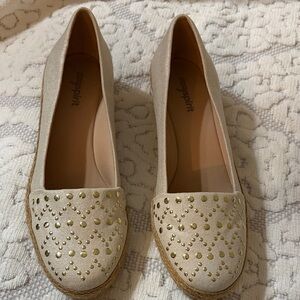 Easy Spirit Women's Beige Flats with Gold Details
